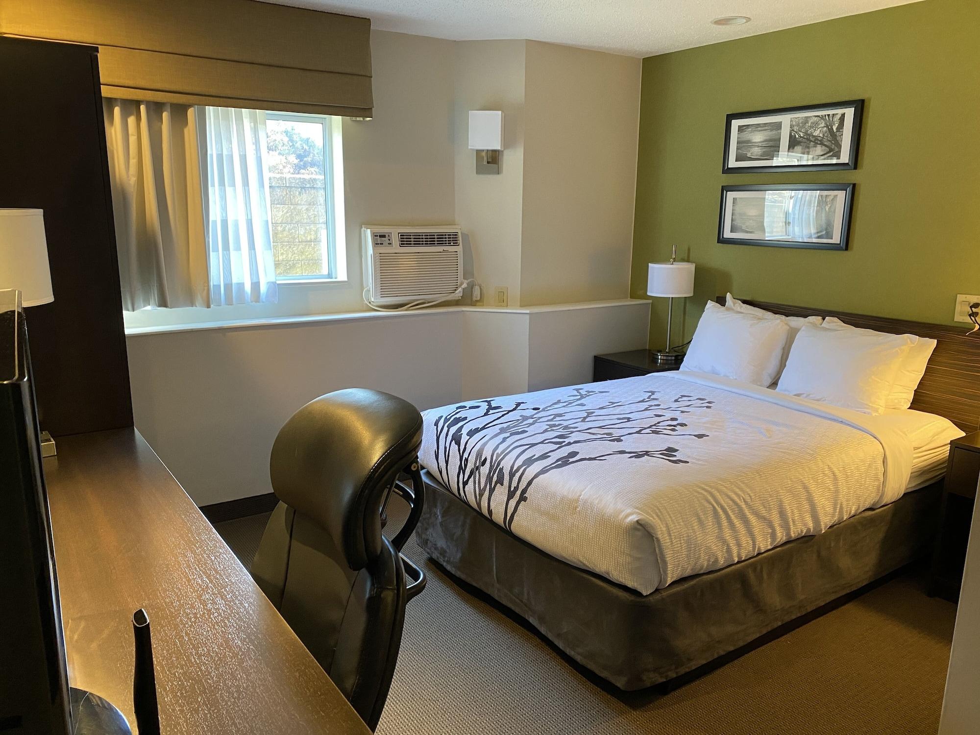 Sleep Inn & Suites Niantic Exterior photo
